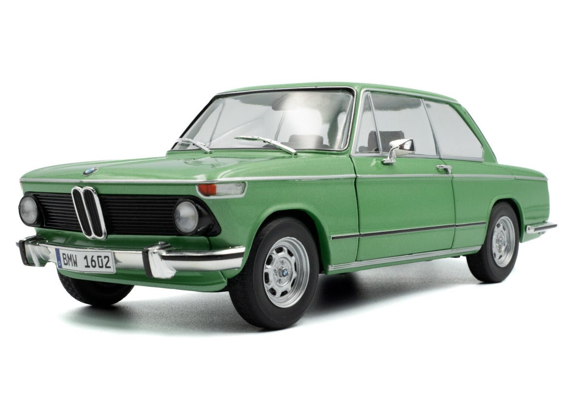 Solido BMW 1602 Taiga 1971 green 1:18 Modell
