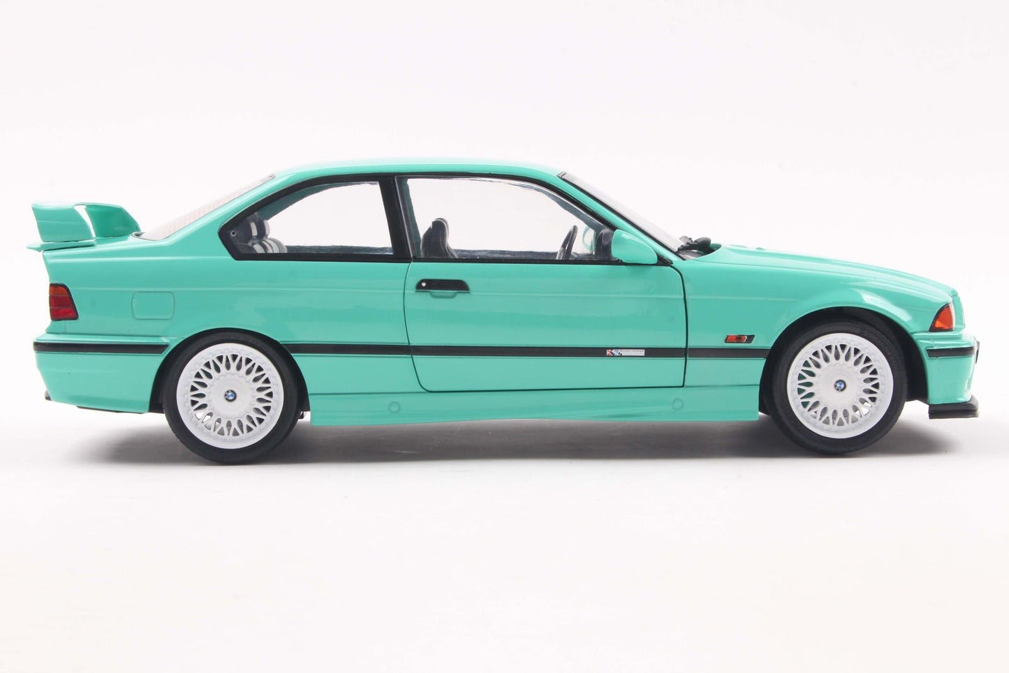 Solido BMW M3 (E36) Coupe 1991 Mint Green 1:18 Modell