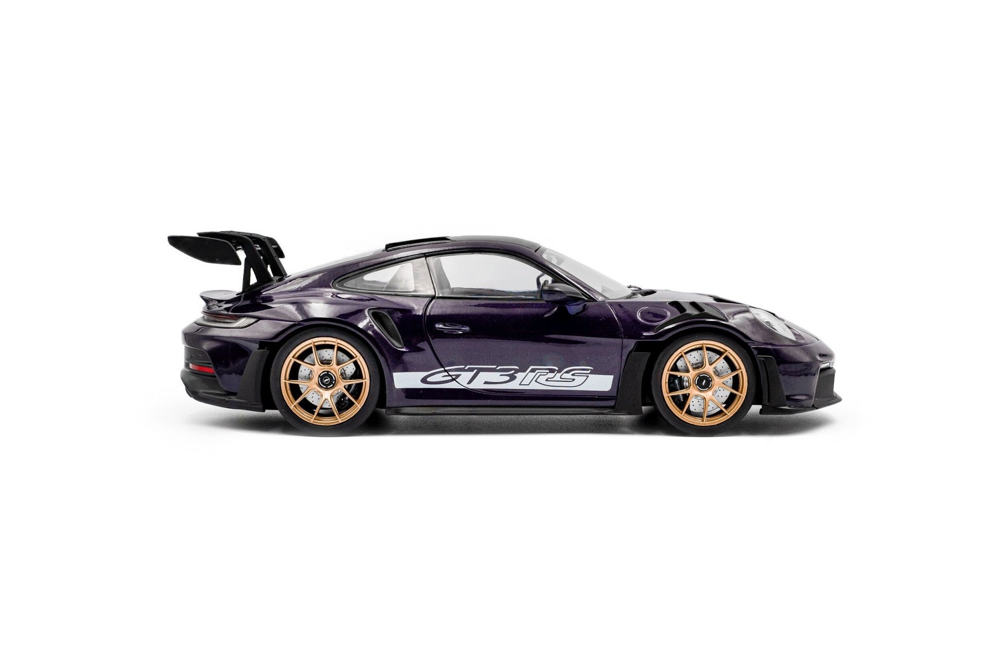 Solido Porsche 911 (992) GT3 RS Weissach - Package 2024 viola metallic 1:18 model