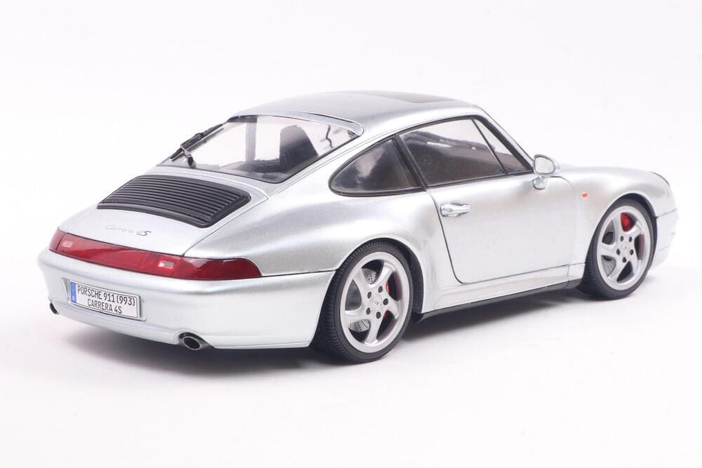 Solido Porsche 911 (993) 4S 1996 polar silver 1:18 Modell