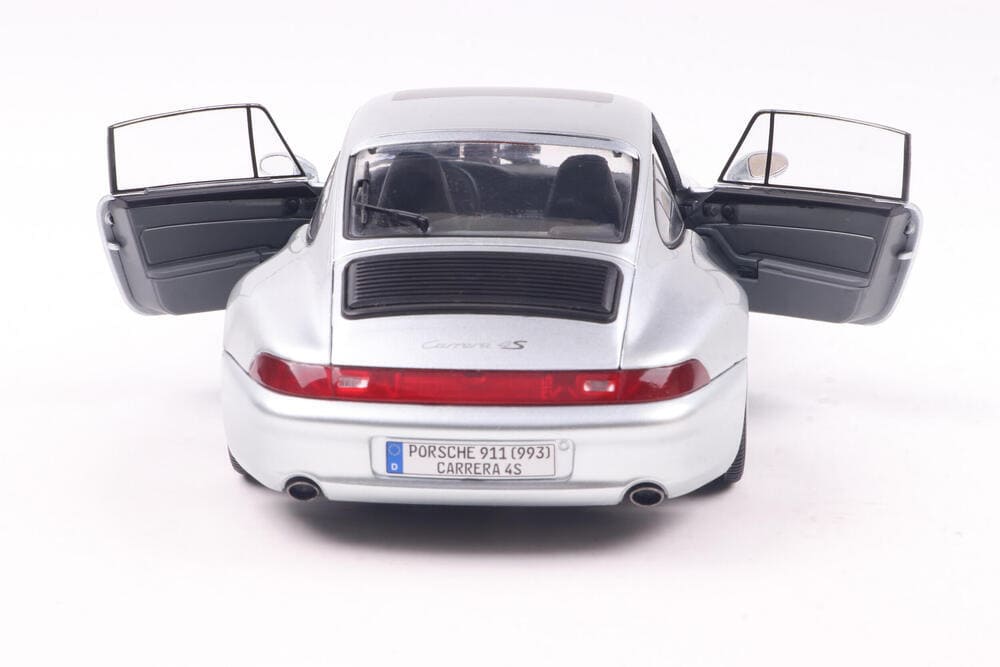 Solido Porsche 911 (993) 4S 1996 polar silver 1:18 Modell