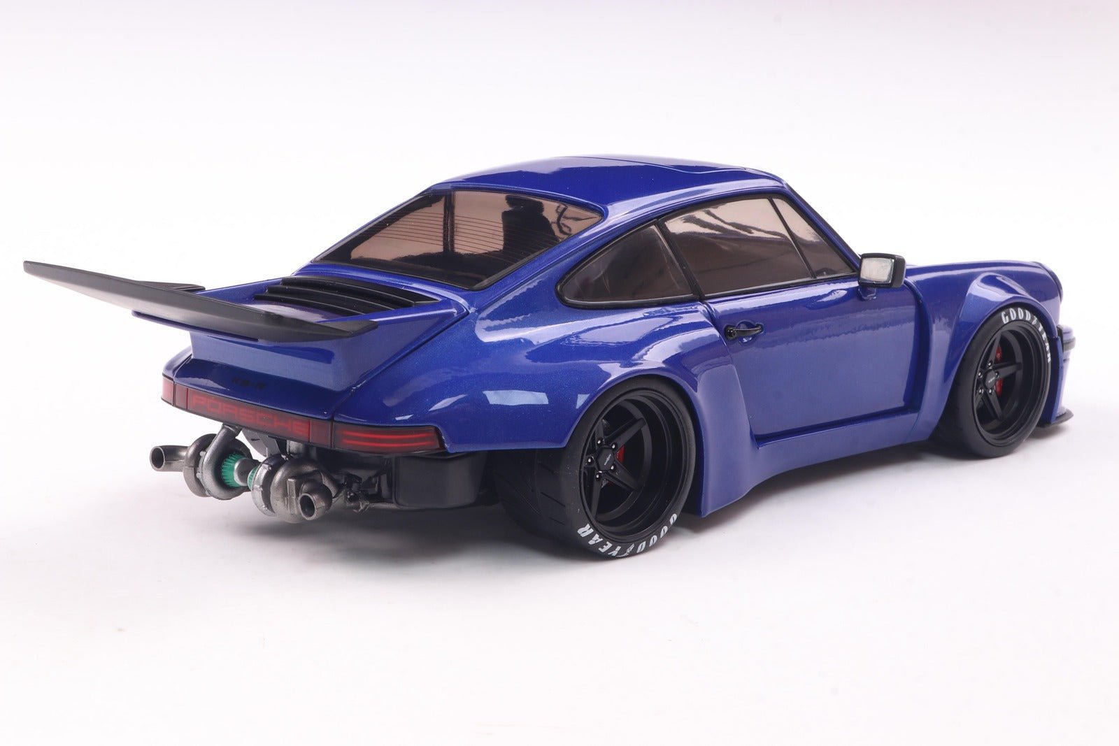 Solido Porsche 911 KS - R 2024 dark blue met. 1:18 Modell