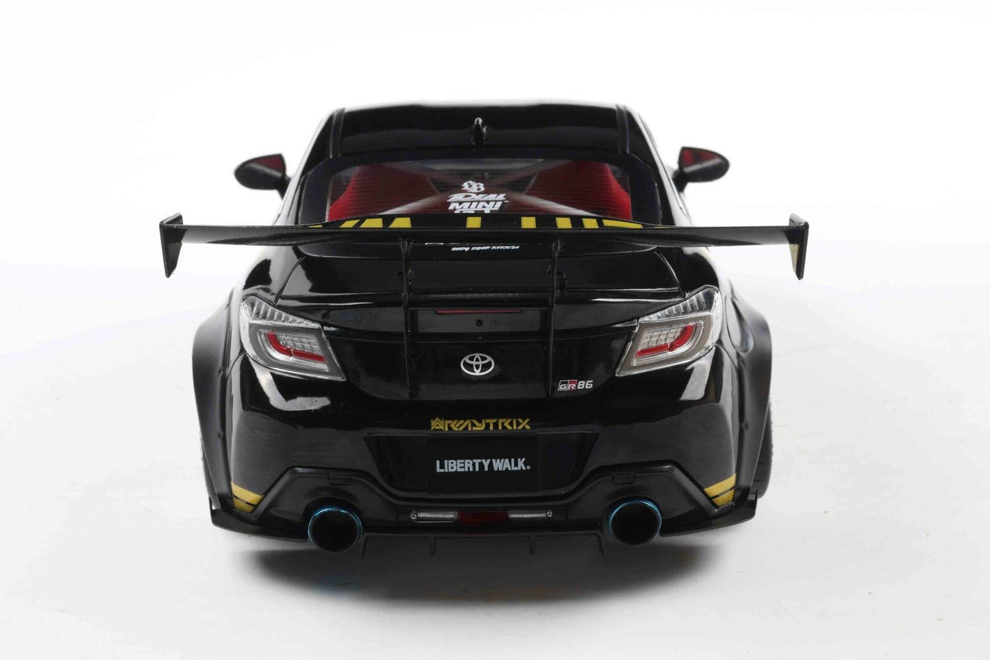 Solido Toyota GR86 LBWK Body Kit 2024 Black / Gold 1:18 Modell