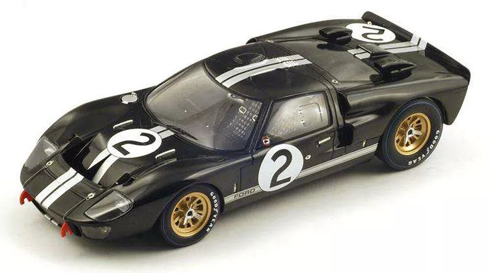 Spark Ford GT40 MK II 2 Winner 24H Le Mans 1966 B. McLaren - C. Amon 1:18 Modell