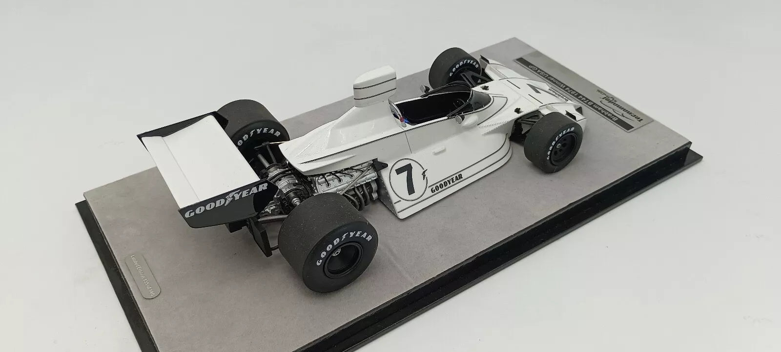 Tecnomodel Brabham BT44 1974 Winner USA GP Driven by: Carlos Reuteman 1:18 Modell - Artexio