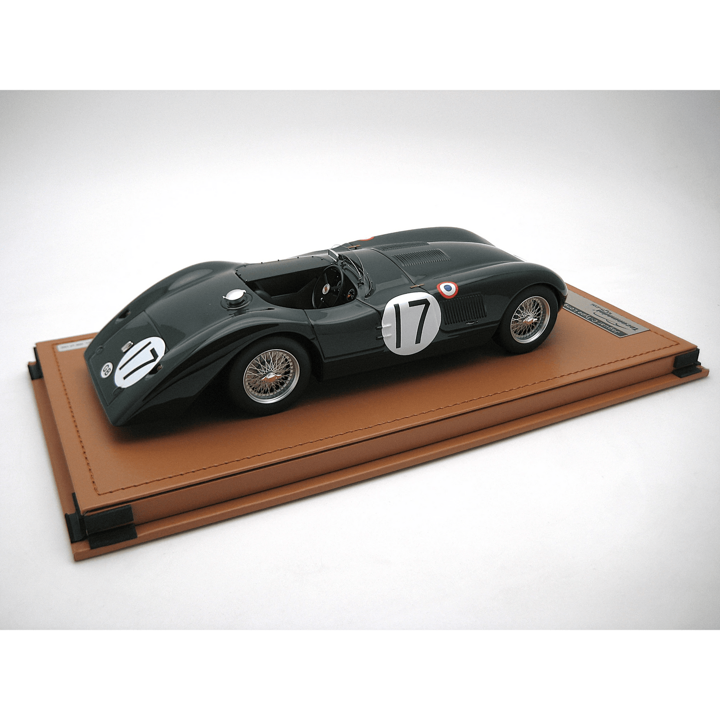 Tecnomodel Jaguar C-Type Longtail 24h Le Mans 1952 #17 Driven by: S.Moss, P.Walker 1:18 model