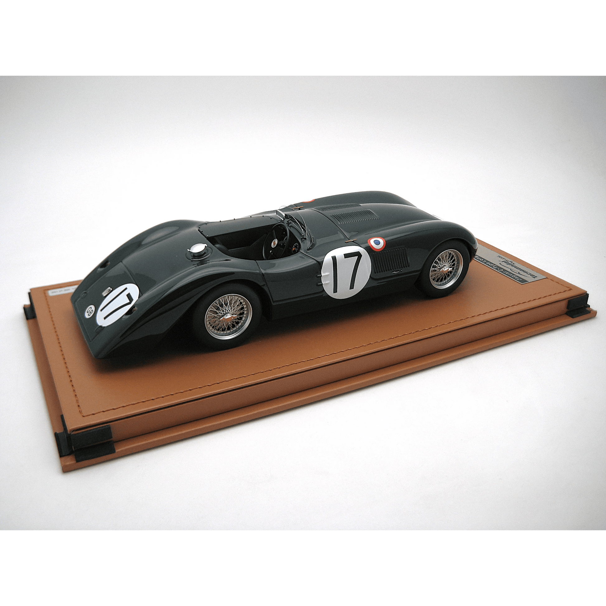 Tecnomodel Jaguar C-Type Longtail 24h Le Mans 1952 #17 Driven by: S.Moss, P.Walker 1:18 model