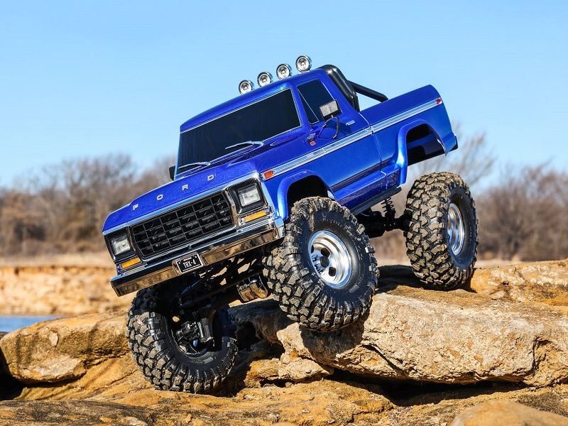 Traxxas TRX-4 Ford F150 Ranger 1979 XLT High Trail Edition 4x4 blau RTR Crawler Brushed