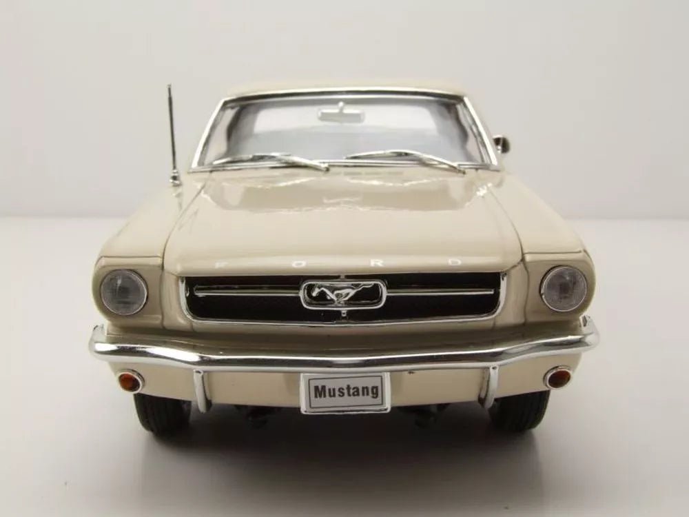 Welly Ford Mustang Coupe - White 1:18 Modell - Artexio