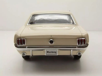 Welly Ford Mustang Coupe - White 1:18 Modell