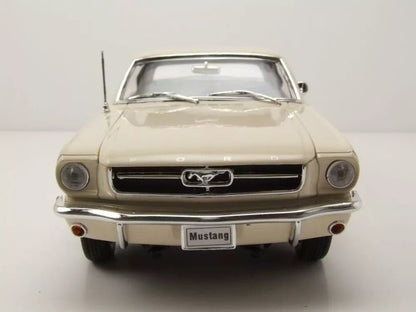 Welly Ford Mustang Coupe - White 1:18 Modell