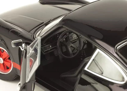 Welly Porsche 911 Carrera RS 1973 - Black/Red 1:18 Modell